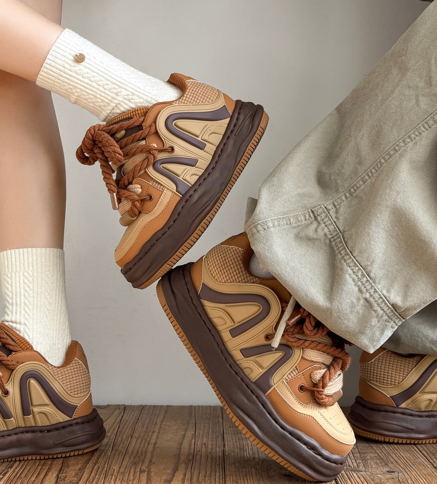 Amber Style Versatile Sneakers Couple Shoes