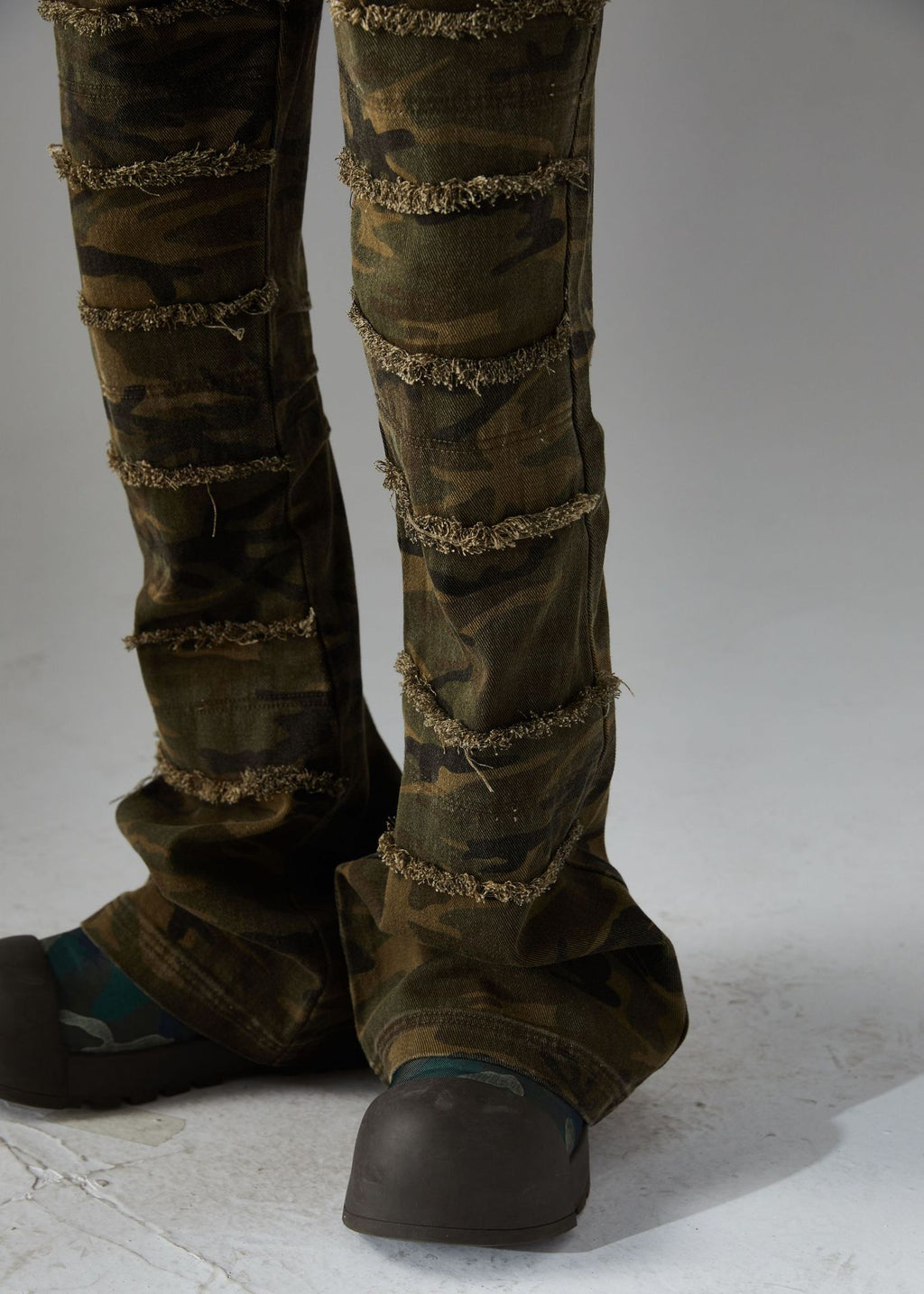 Spring New Arrival American Retro Street Style Washed Loose Fit Camouflage Jeans 168