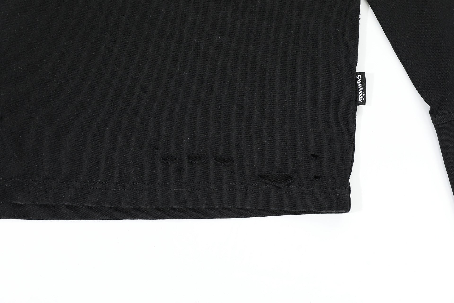 Eon Modish 2025 Spring New Arrival: American Retro Street Style Loose-fitting Distressed Long-Sleeve T-Shirt (Real Shot) 137