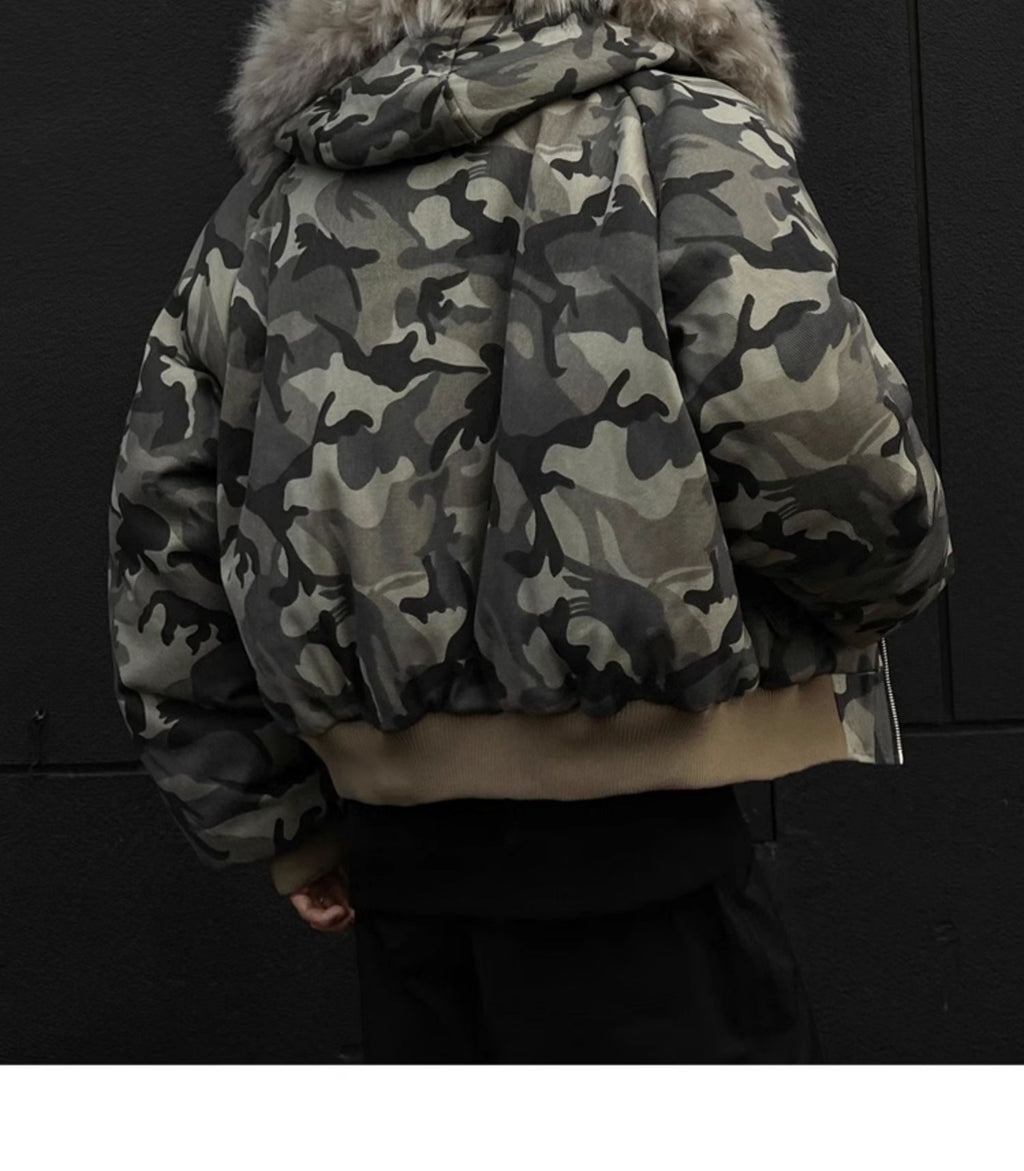 Men's winter thickened high-street bomber American-style flight quilted jacket with large fur collar. 133