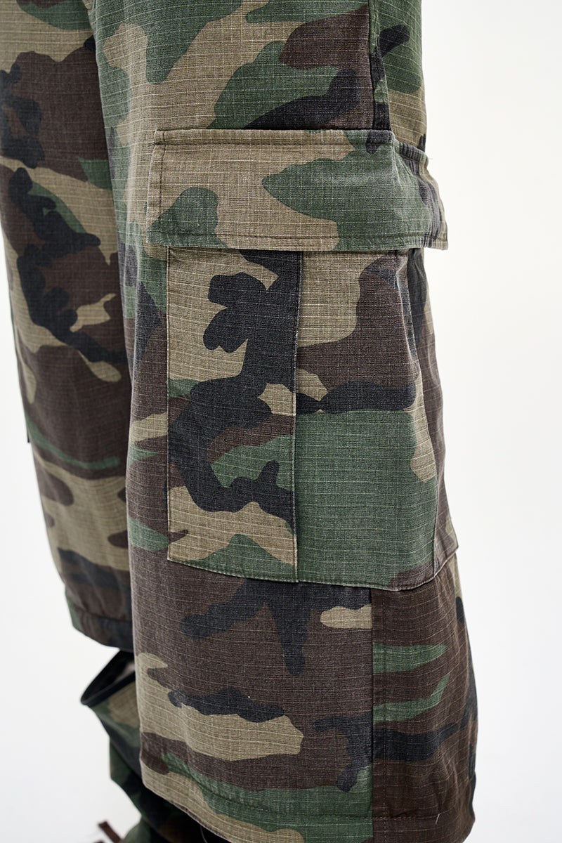 CWHAT American-style multi-pocket detachable two-way workwear casual loose camouflage pants; VIBE wide-leg paratrooper pants.