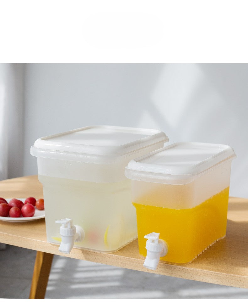 Large Capacity Refrigerator Cold Water Kettle with Tap Juice Lemon Fruit Tea Herbal Water Kettle Household Drink Bucket Cold Water Bucket