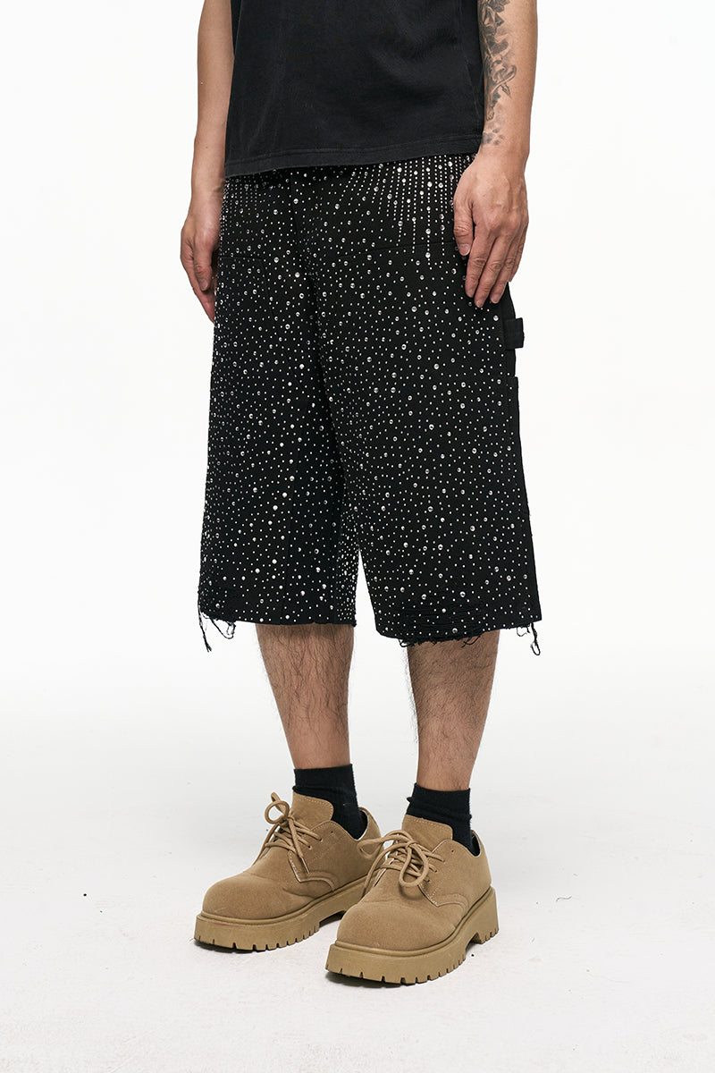CWHAT American Retro VIBE Style Rhinestone Frayed Edge Men's Hip Hop Cropped Denim Shorts with Rhinestone Foil Hem 153