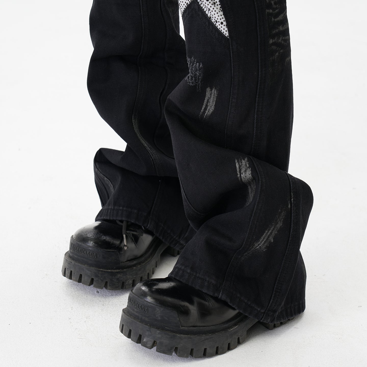 CWHAT American-style high street stitching three-dimensional tailoring deconstruction five-pointed star hot drilling brush dirty slim Micro-jeans men