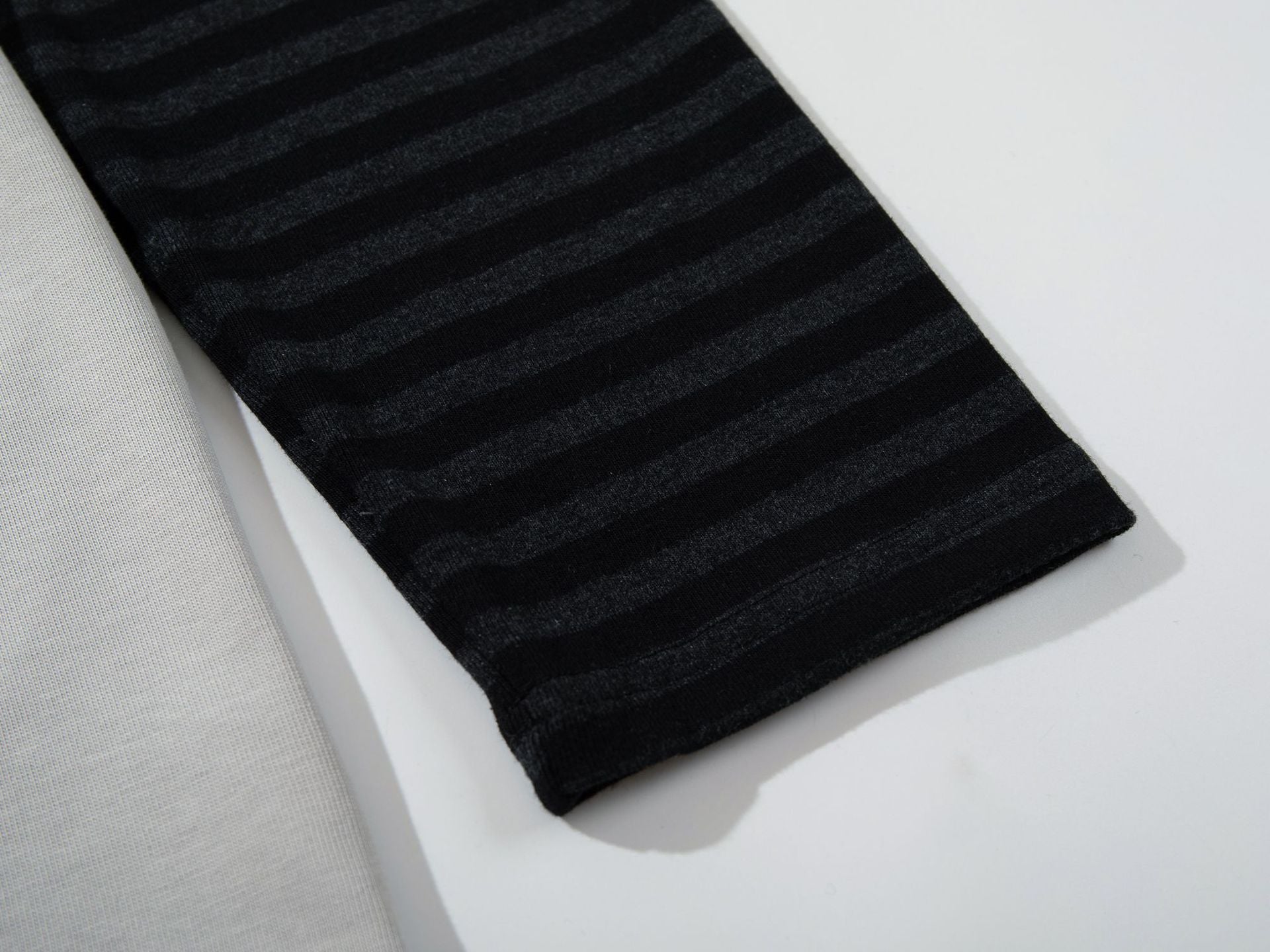 Men's 2025 Autumn American Street Hip Hoodie Faux Two-Piece Dark Print T-Shirt Long Sleeve 165