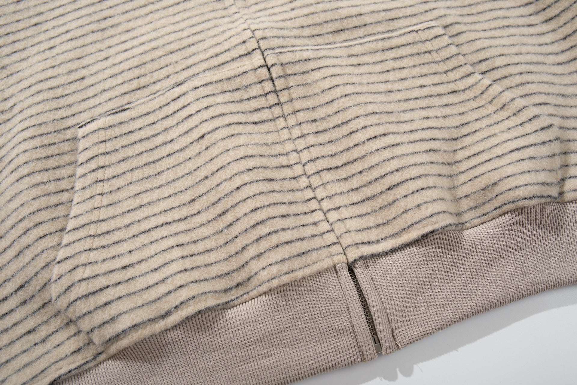 New American Retro Minimalist Versatile Striped Hooded Sweatshirt with Fur Collar Jacket 180