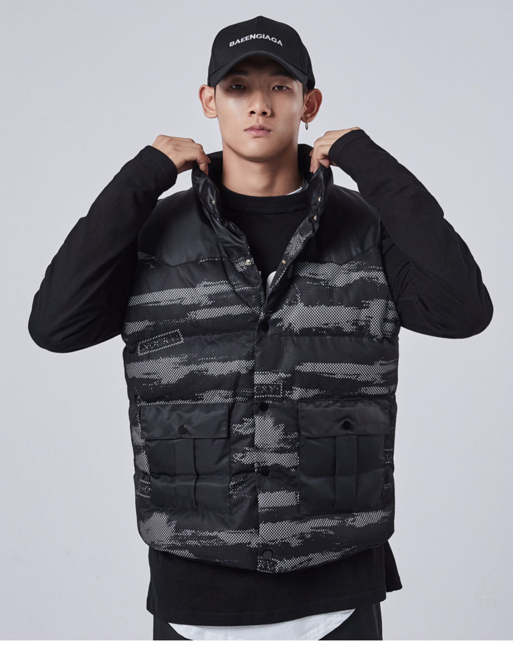 2024 Tooling Cotton Stitching Mesh Camouflage Vest Men's Autumn and Winter Waistcoat Vertical Collar Fashion Brand Men's Cotton Vest 157