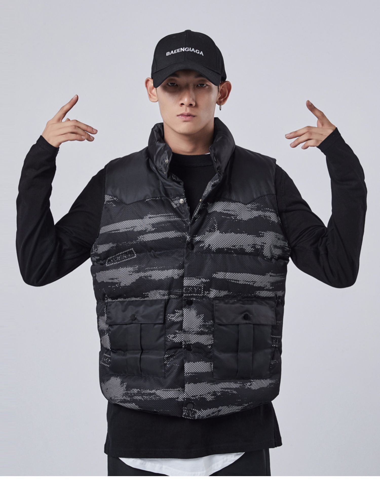 2024 Tooling Cotton Stitching Mesh Camouflage Vest Men's Autumn and Winter Waistcoat Vertical Collar Fashion Brand Men's Cotton Vest 157