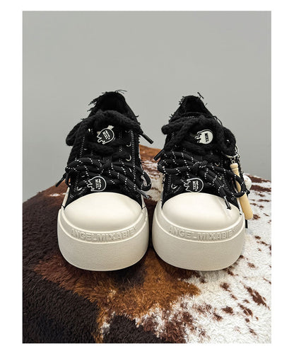 Thick-Soled Round-Toe Mickey Black and White Chunky Sneakers
