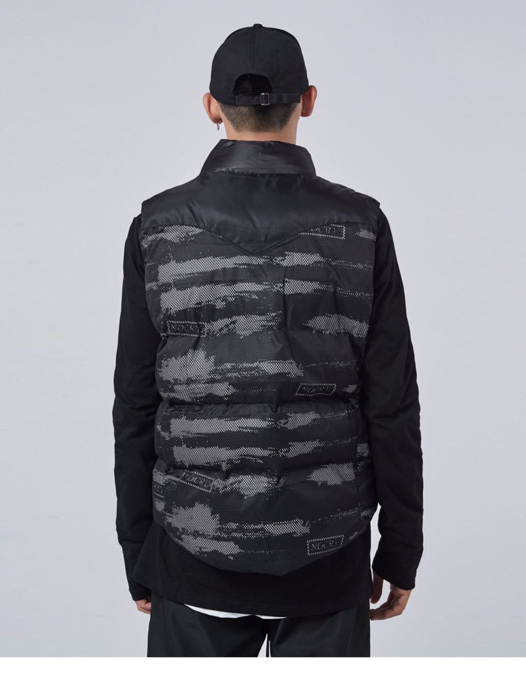 2024 Tooling Cotton Stitching Mesh Camouflage Vest Men's Autumn and Winter Waistcoat Vertical Collar Fashion Brand Men's Cotton Vest 157