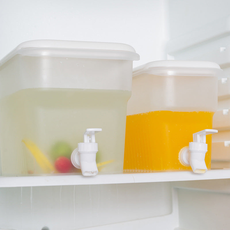 Large Capacity Refrigerator Cold Water Kettle with Tap Juice Lemon Fruit Tea Herbal Water Kettle Household Drink Bucket Cold Water Bucket