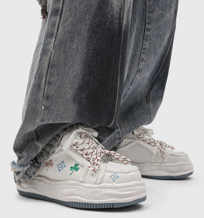 Invisible Height-Increasing Thick-Soled Clover Embroidery Casual Sneakers