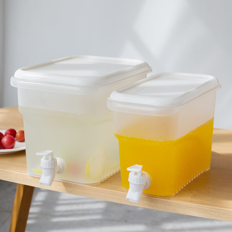 Large Capacity Refrigerator Cold Water Kettle with Tap Juice Lemon Fruit Tea Herbal Water Kettle Household Drink Bucket Cold Water Bucket