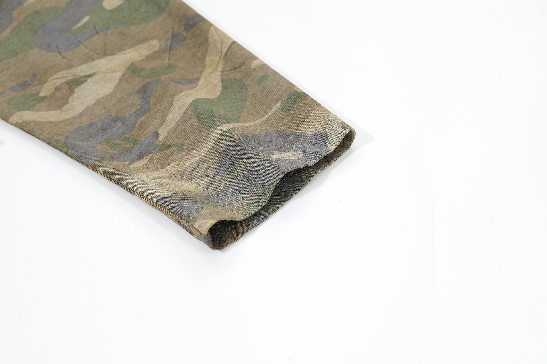 2025 Spring New Arrival: American Retro Street Style Faux Two-Piece Distressed Long-Sleeve T-Shirt (Real Shot) 135