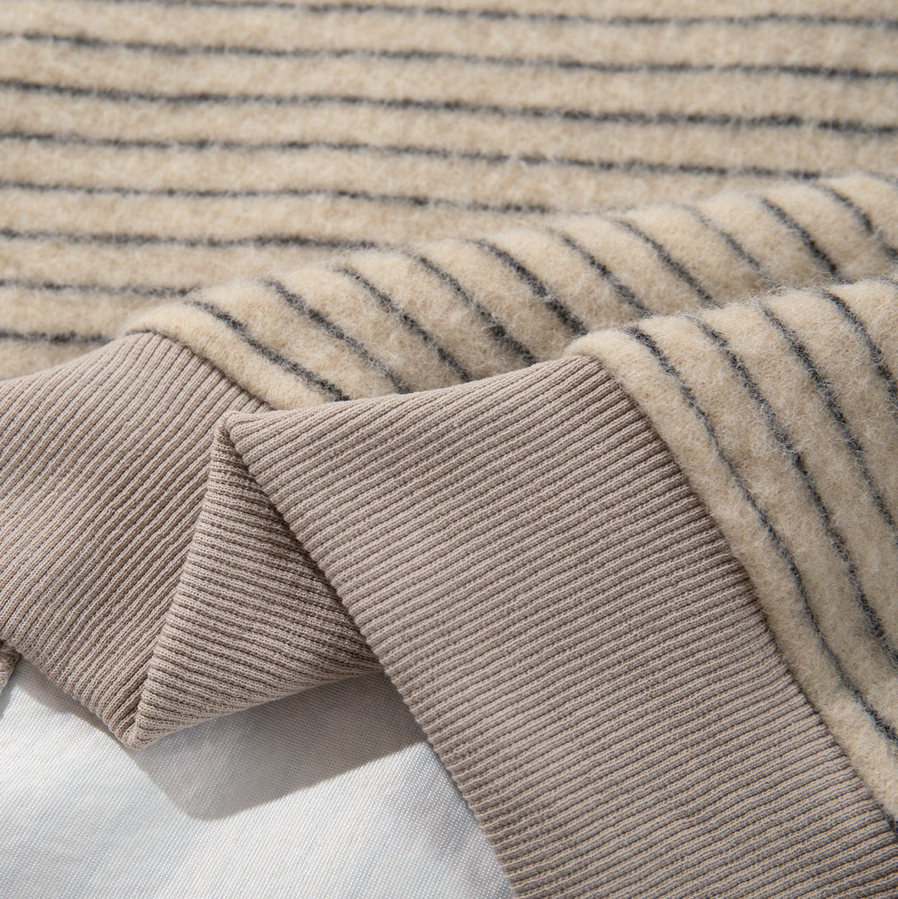 New American Retro Minimalist Versatile Striped Hooded Sweatshirt with Fur Collar Jacket 180