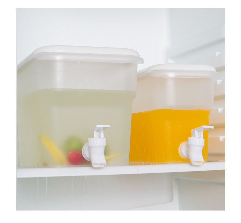 Large Capacity Refrigerator Cold Water Kettle with Tap Juice Lemon Fruit Tea Herbal Water Kettle Household Drink Bucket Cold Water Bucket
