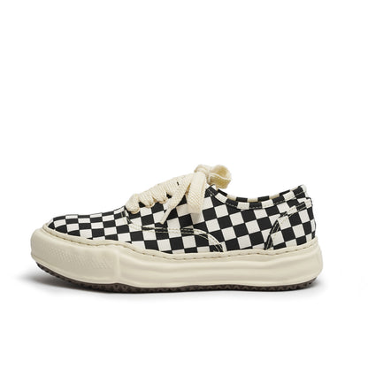 Niche Design Checkerboard Canvas Shoes