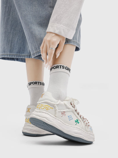 Invisible Height-Increasing Thick-Soled Clover Embroidery Casual Sneakers