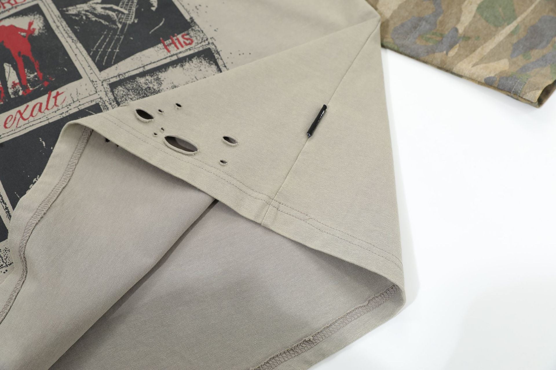 2025 Spring New Arrival: American Retro Street Style Faux Two-Piece Distressed Long-Sleeve T-Shirt (Real Shot) 135