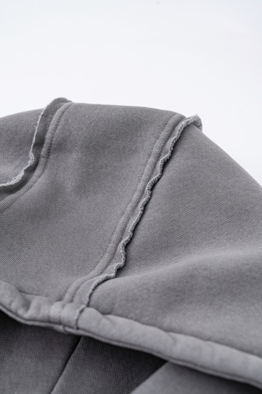 European and American high street style double-zip fleece-lined hooded sweatshirt with three-dimensional tailoring and thickened cardigan/jacket. 145