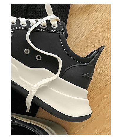 Versatile Casual Sneakers for Autumn Thick-Soled Height-Increasing shoes