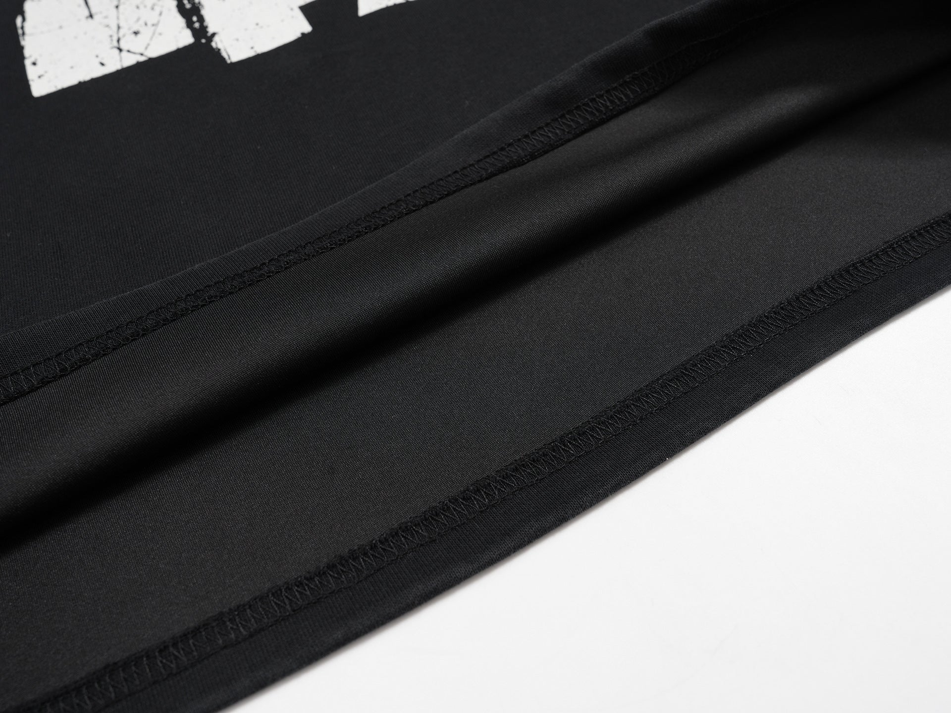 Eon Modish 2025 Spring New Arrival: American Retro Simple Loose Long-Sleeve T-Shirt (Real Shot) 136