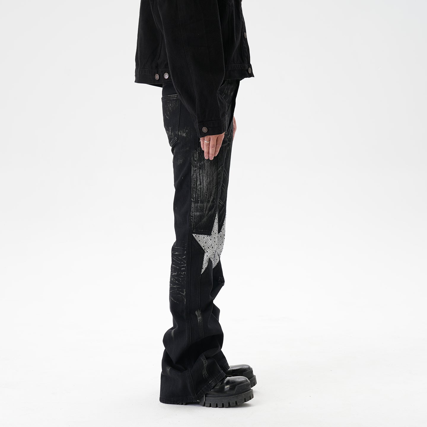 CWHAT American-style high street stitching three-dimensional tailoring deconstruction five-pointed star hot drilling brush dirty slim Micro-jeans men