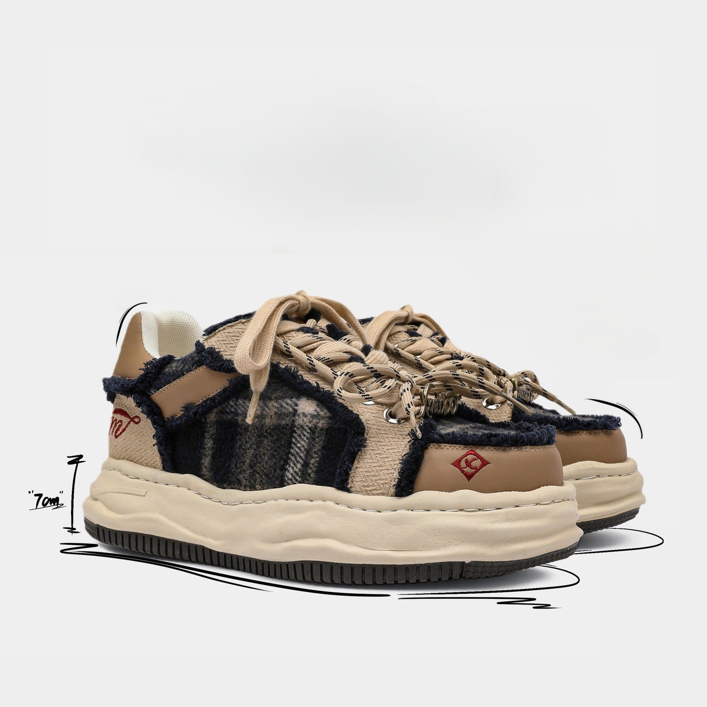 Invisible Height-Increasing Thick-Soled Clover Embroidery Casual Sneakers